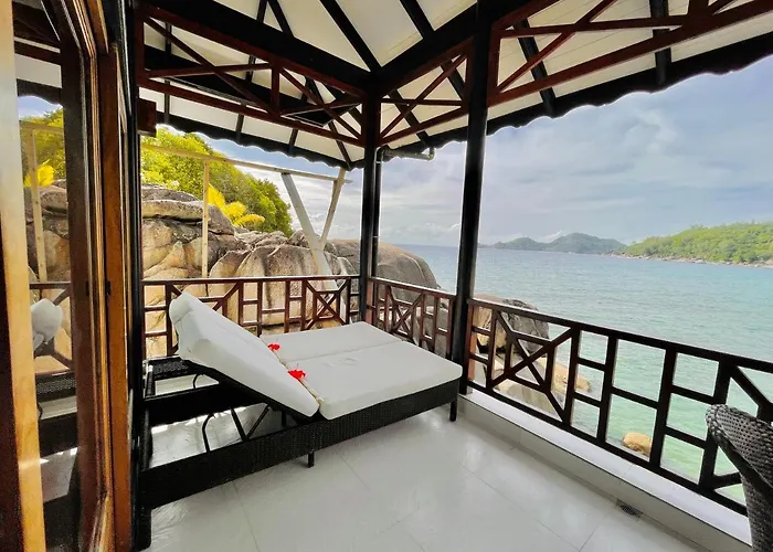Chez Batista Hotel Takamaka