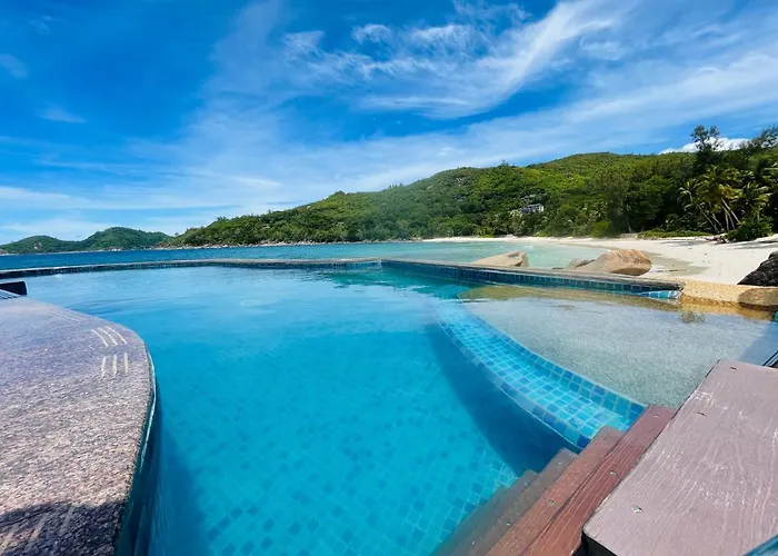 Chez Batista Hotel Takamaka