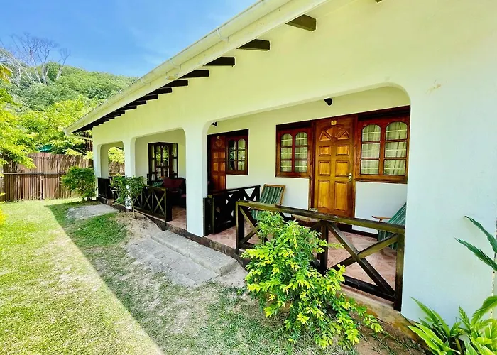 Chez Batista Hotel Takamaka